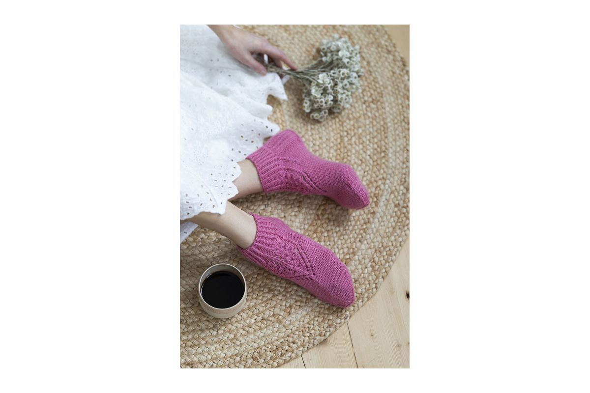 マドレーヌソックスの編み方と魅力 – なないろ毛糸