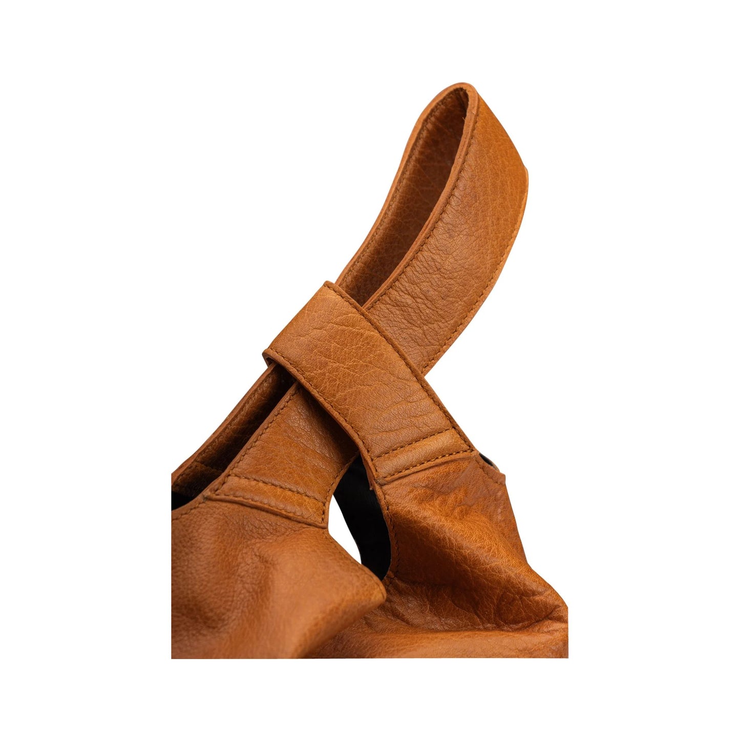 洗練と機能を纏うレザーノットバッグ|ジャナ|muud:ムー