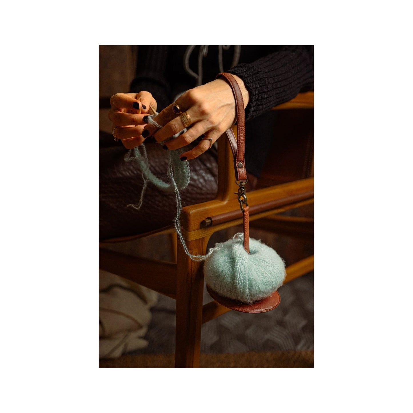 持つ歓びを感じるポータブルヤーンホルダー|ジャイリット|muud:ムー