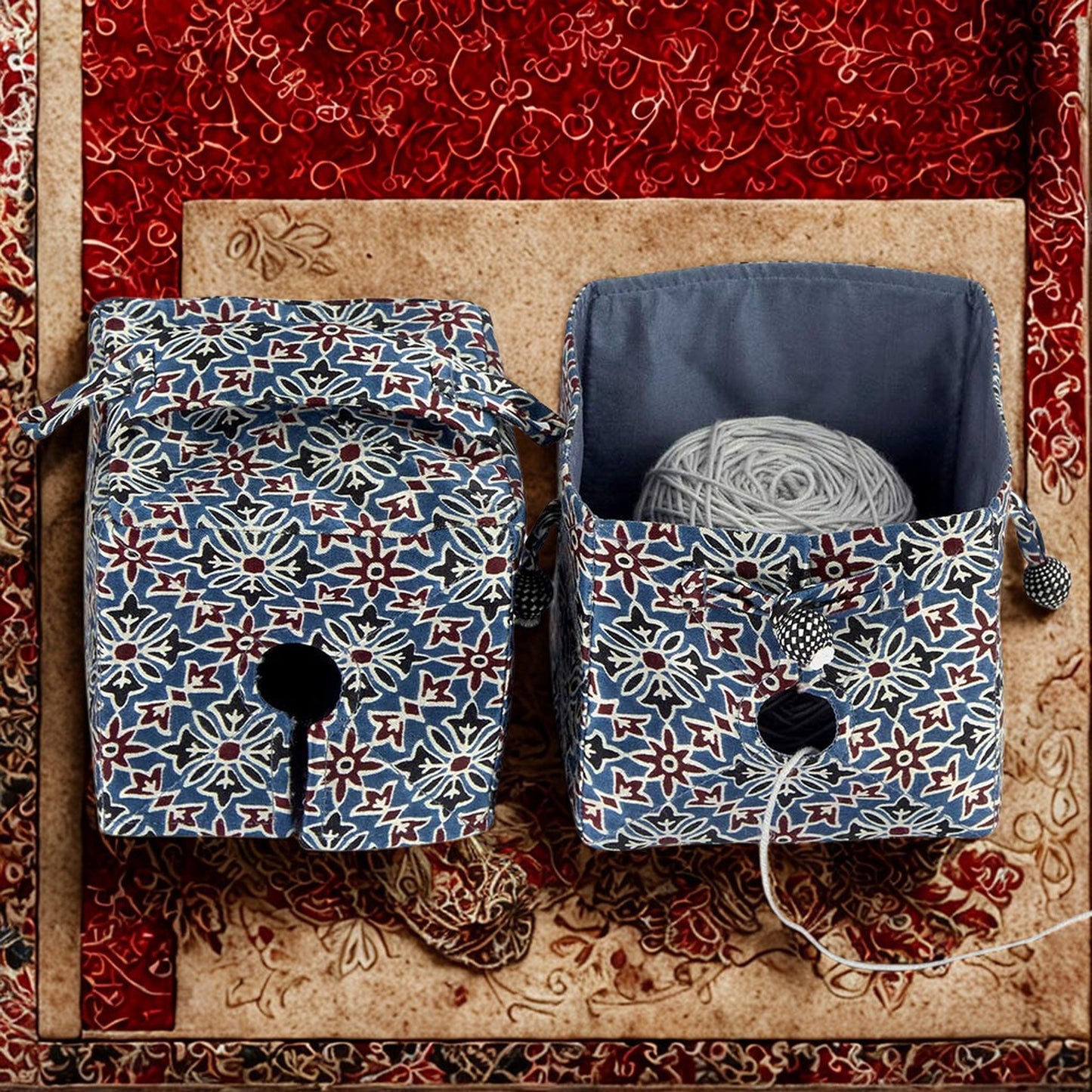 編み物を優雅に支える携帯ヤーンホルダー| KNIT OUT BOX アジュラック/イカット|Lantern Moon:ランタンムーン