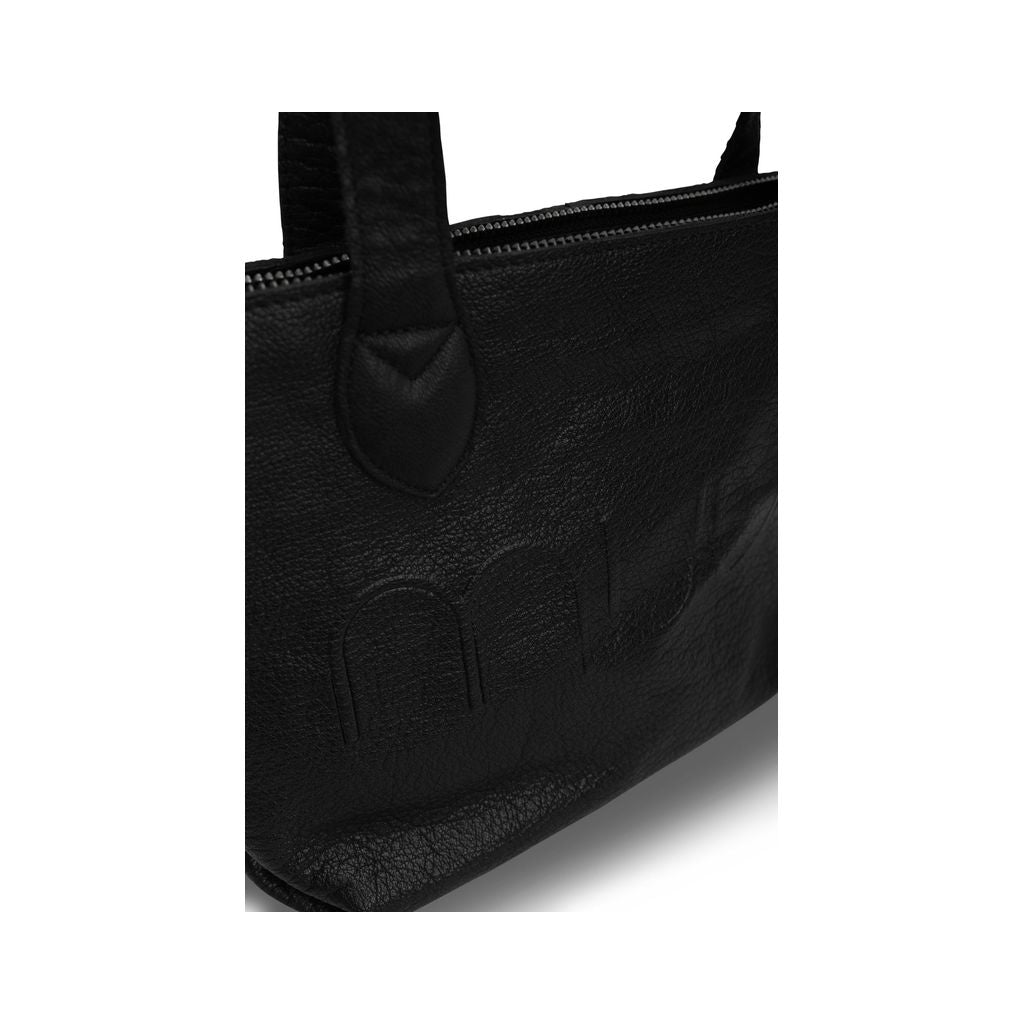 持つ人を美しく映す三様の本革バッグ|ラウラ ミニ|muud:ムー