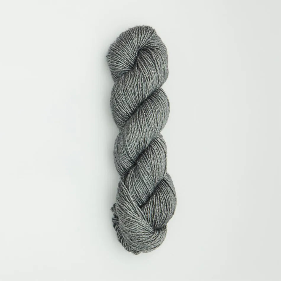 月光を編み込むルナ メリノシルク｜ルナ｜Symfonie Yarns：シンフォニーヤーンズ