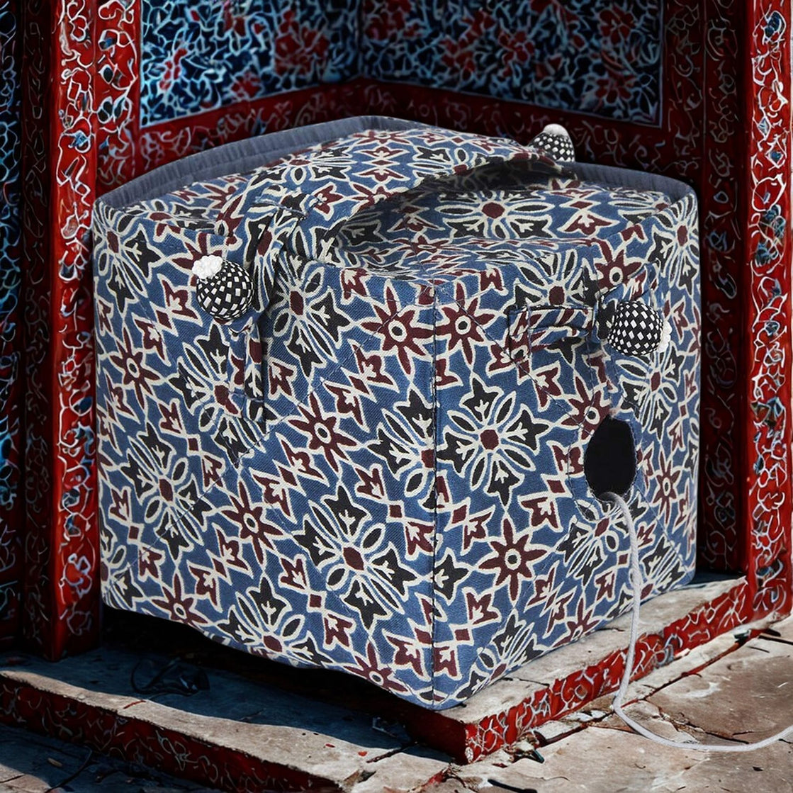 ランタンムーン ケース アジュラック - Ajrak: インドの伝統が織りなす