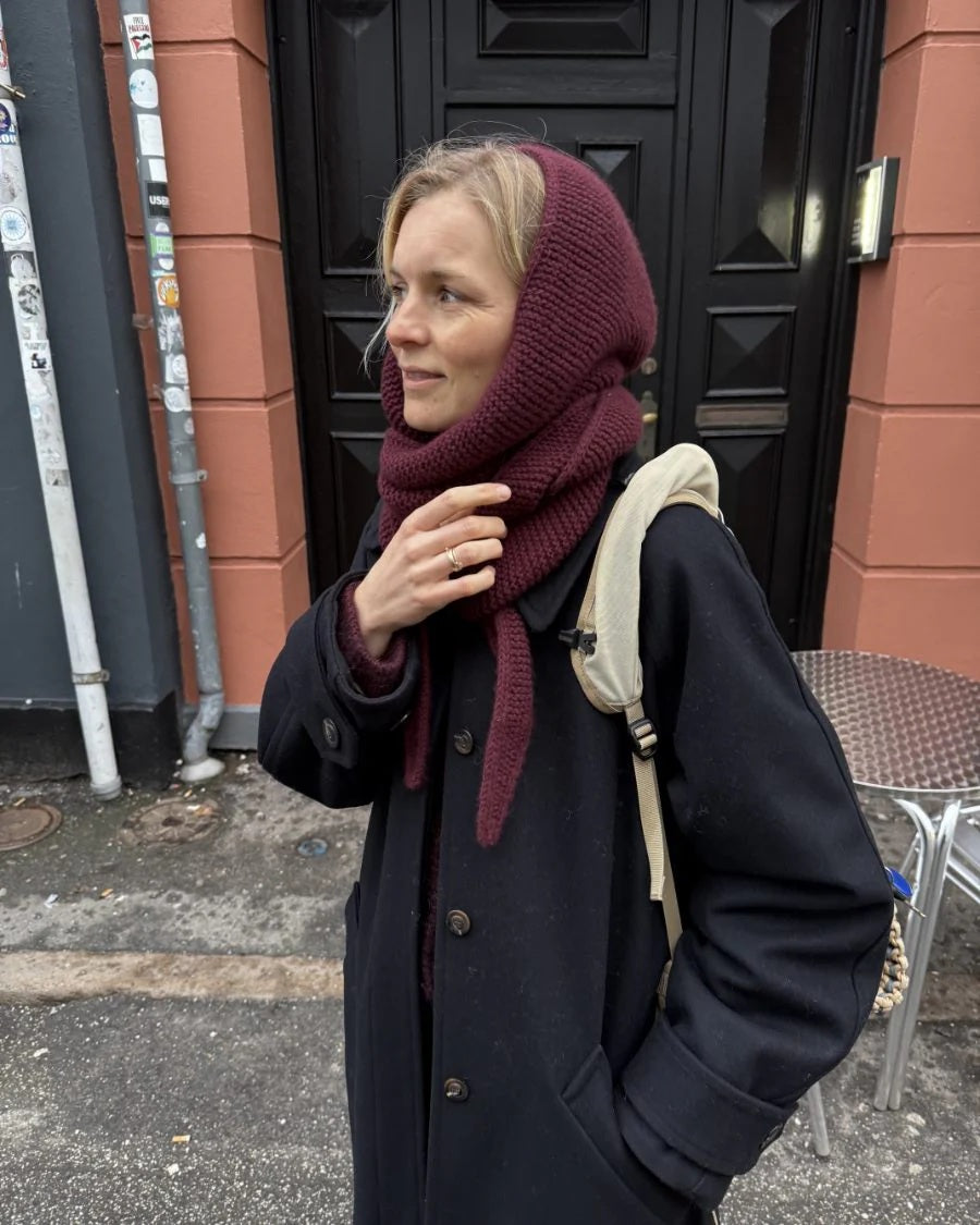 フードとマフラーがひとつに ソフィーフード｜毛糸 & 日本語文章パターン付きキット｜PetiteKnit：プチニット